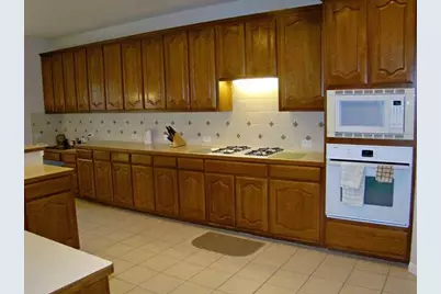 10700 Pointe View Drive, Austin, TX 78738 - Photo 3