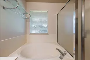 1106 Fossil Cove, Round Rock, TX 78681 - Photo 17