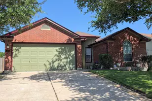 226 Lakemont Dr, Hutto, TX 78634 - Photo 1