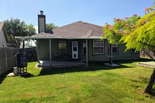 226 Lakemont Dr, Hutto, TX 78634 - Photo 37