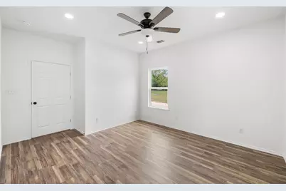 1110 Caldwell, Lexington, TX 78947 - Photo 21