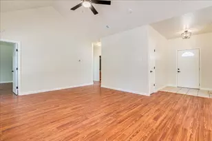 12508 Mixson Dr, Austin, TX 78732 - Photo 11
