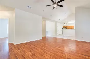 12508 Mixson Dr, Austin, TX 78732 - Photo 9