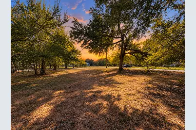 917 Proctor Street, Lockhart, TX 78644 - Photo 1