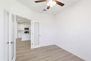 129 Pella Pass, San Marcos, TX 78666 - Photo 11