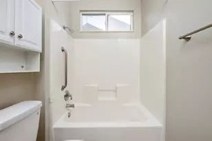 105 Lubbock Dr, Georgetown, TX 78633 - Photo 23