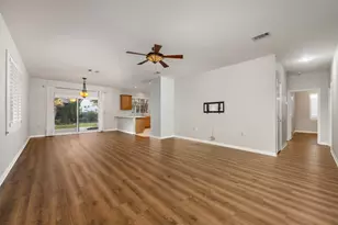 105 Lubbock Dr, Georgetown, TX 78633 - Photo 11