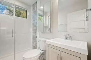 2702 Crest Ave, Austin, TX 78702 - Photo 21