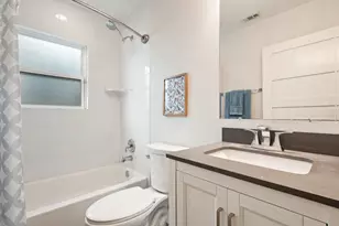 2702 Crest Ave, Austin, TX 78702 - Photo 25