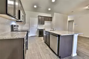 110 Mooncoin Dr, Georgetown, TX 78626 - Photo 13