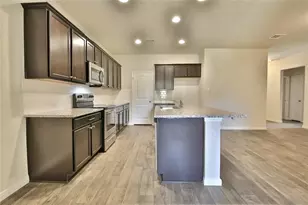 110 Mooncoin Dr, Georgetown, TX 78626 - Photo 11