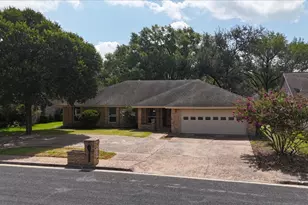 10403 Pinehurst Dr, Austin, TX 78747 - Photo 1