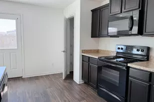 3000 Cressler Ln, Jarrell, TX 76537 - Photo 9