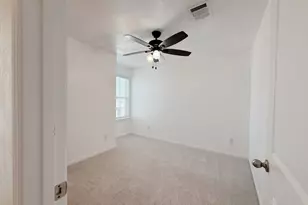 3000 Cressler Ln, Jarrell, TX 76537 - Photo 15