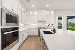 504 Tomichi Trl, Austin, TX 78738 - Photo 13