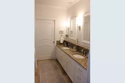 3603 Las Colinas Drive #D, Austin, TX 78731 - Photo 13