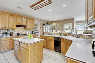 10608 Portrush Court, Austin, TX 78747 - Photo 5