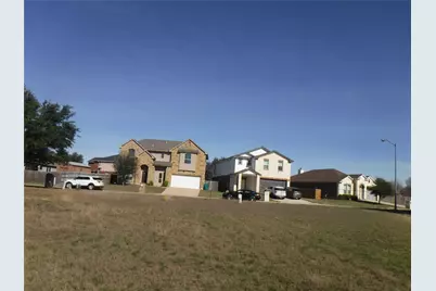 317 Gettysburg Loop, Elgin, TX 78621 - Photo 3