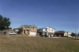 317 Gettysburg Loop, Elgin, TX 78621 - Photo 3