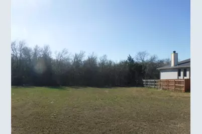 317 Gettysburg Loop, Elgin, TX 78621 - Photo 5