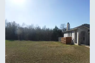 317 Gettysburg Loop, Elgin, TX 78621 - Photo 7