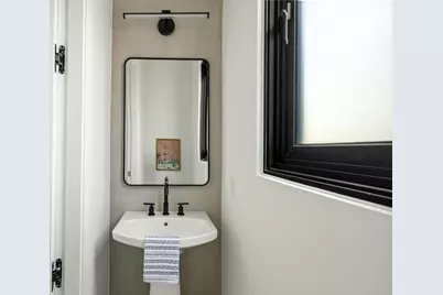 3210 Thompson, Austin, TX 78702 - Photo 21