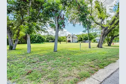 301 Railroad Street, Buda, TX 78610 - Photo 7
