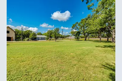 301 Railroad Street, Buda, TX 78610 - Photo 5
