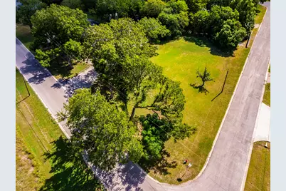 301 Railroad Street, Buda, TX 78610 - Photo 11