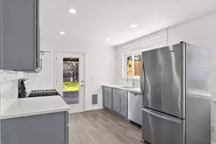 9404 Meadow Vale, Austin, TX 78758 - Photo 15