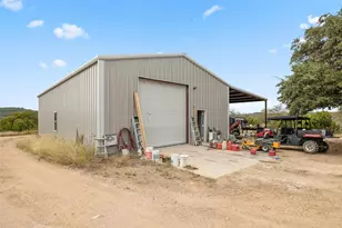 1090 Co Rd 334, Burnet, TX 78611 - Photo 27