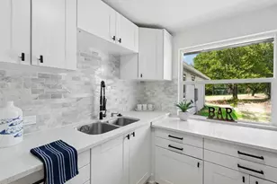 14300 Summit View Dr, Leander, TX 78641 - Photo 13