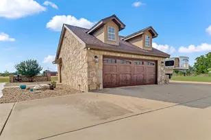 106 Deep Lake Dr, Liberty Hill, TX 78642 - Photo 23