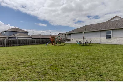 934 Main Street, Hutto, TX 78634 - Photo 31