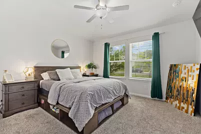 934 Main Street, Hutto, TX 78634 - Photo 5