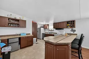 243 Highline Dr, Bastrop, TX 78602 - Photo 9