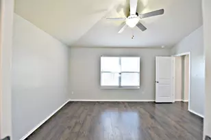 17708 Bridgefarmer Blvd, Pflugerville, TX 78660 - Photo 9
