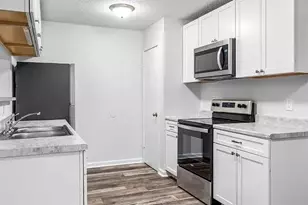 13306 Waverly Ct, Austin, TX 78729 - Photo 5