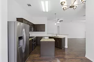 120 Edison Dr, Hutto, TX 78634 - Photo 3