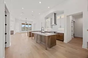 502 Irvine Cir, Liberty Hill, TX 78642 - Photo 7