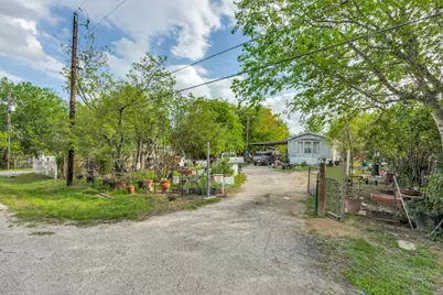 404 Quail Run, Buda, TX 78610 - Photo 7