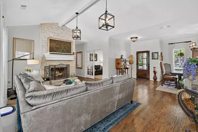 262 E Ridgewood Road, Georgetown, TX 78633 - Photo 3