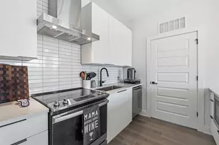 2220 Webberville Rd, Austin, TX 78702 - Photo 9