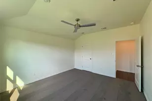 501 Double Vision Rd, Jarrell, TX 76537 - Photo 11