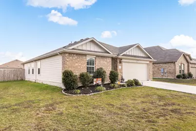 126 Balsam Street, Hutto, TX 78634 - Photo 3