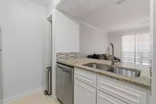 7920 Rockwood Ln, Austin, TX 78757 - Photo 7