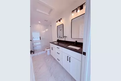 1417 Kramer Ln #4, Austin, TX 78758 - Photo 15