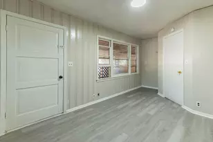 574 Oaklawn Dr, Rockdale, TX 76567 - Photo 11