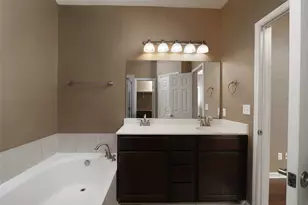 12801 Cape May Ln, Austin, TX 78750 - Photo 9