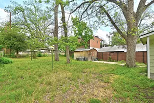 1710 Holly St, Austin, TX 78702 - Photo 17